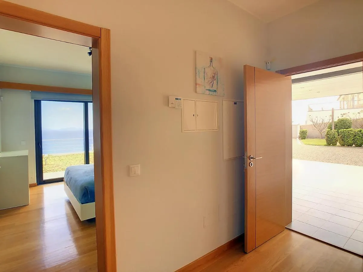 Rising Sun Villa By Lovelystay Eiras Velhas