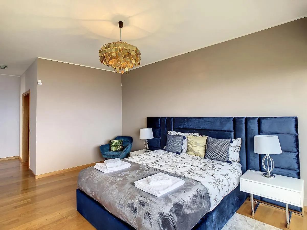 Rising Sun Villa By Lovelystay Eiras Velhas