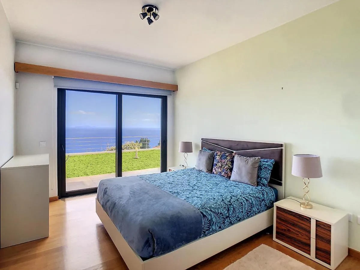 Rising Sun Villa By Lovelystay Eiras Velhas