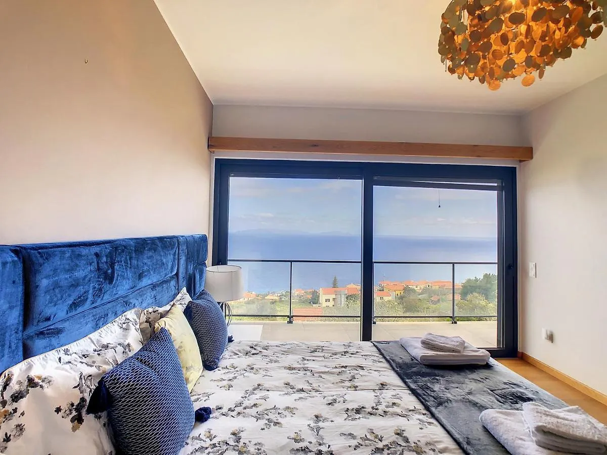 Rising Sun Villa By Lovelystay Eiras Velhas